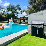 San Patricio I Piscina Privada I Jacuzzi I Bbq I Ps5 I Aire Acon I 3000m2 I 5min-centro فيلة *